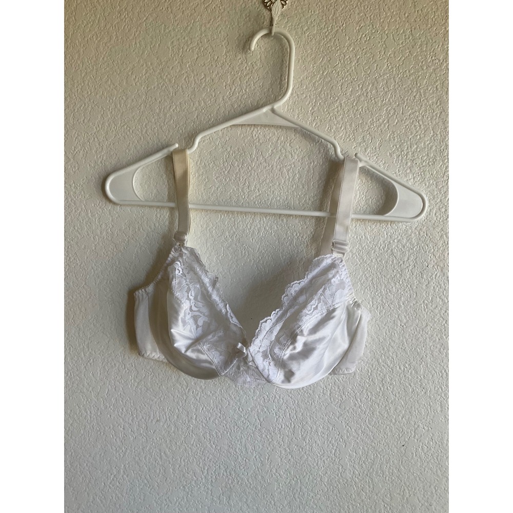 Vassarette White Satin Lace Underwire Bra 34D Vintage Style 75-152 Bow Detail
